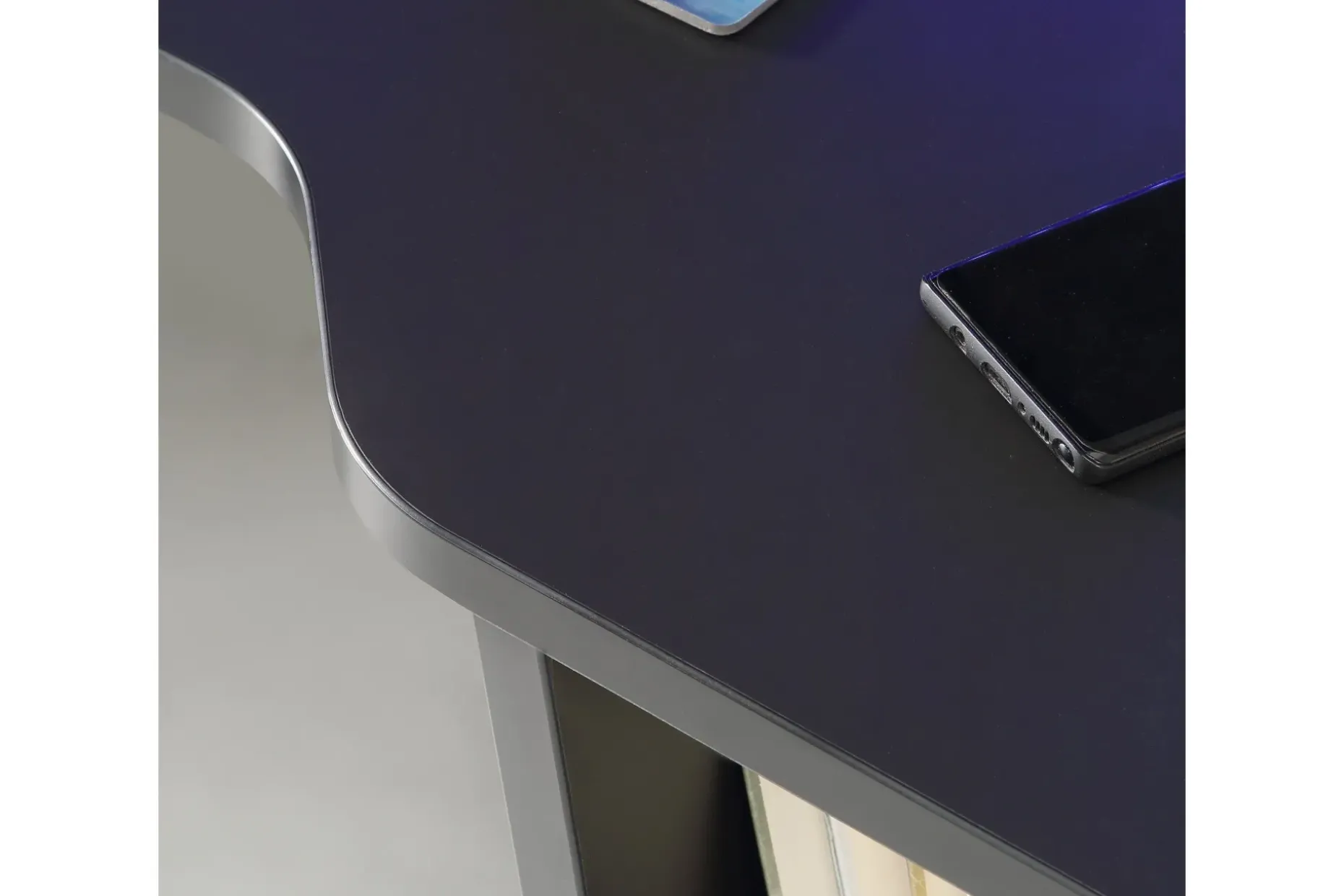 Bays Gaming Skrivbord 160 cm med Förvaring 2 Hyllor