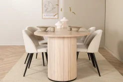 Biana Matgrupp 200 cm Oval inkl 4 Valera Manchesterstolar