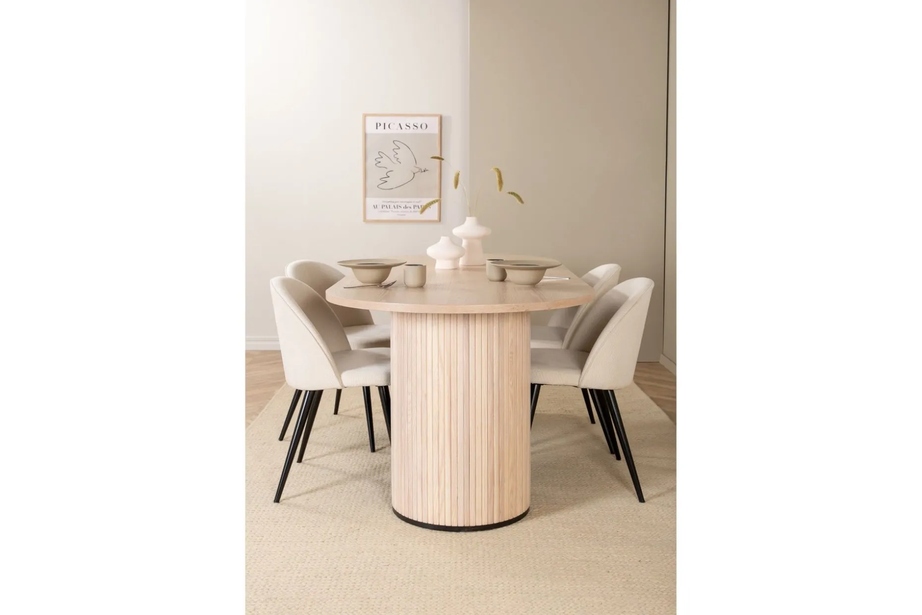 Biana Matgrupp 200 cm Oval inkl 4 Valera Manchesterstolar