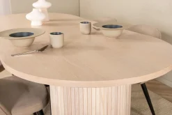 Bianca Matgrupp 200 cm Oval med 4 Velvet stolar