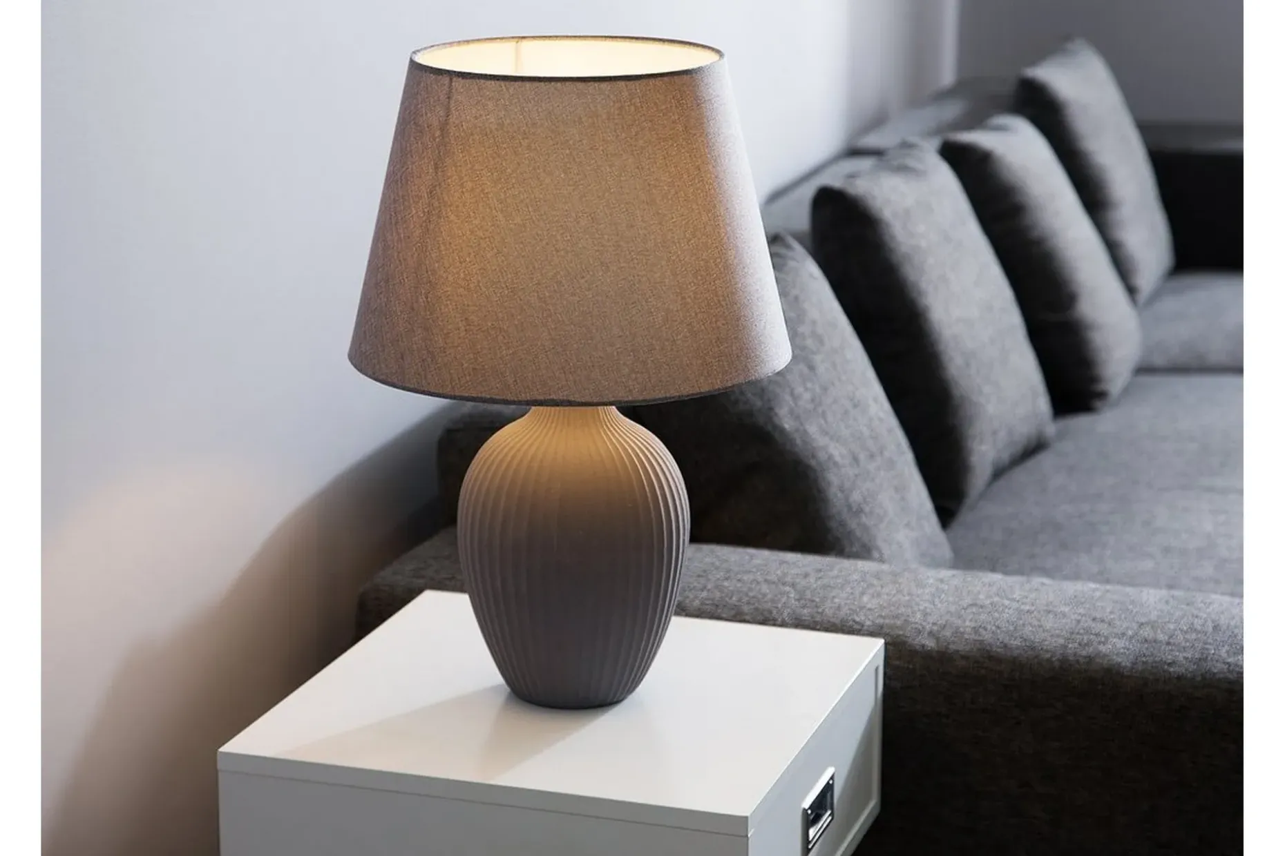 Bordslampa Fergus 33 cm