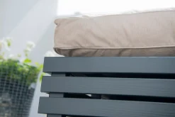 Hillerstorp Bara Vara Utefåtölj Grå