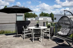 Leeds Parasoll 300 cm Svart