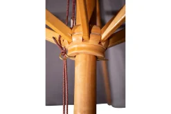Naxos Parasoll Rund Ø300 cm Svart/Natur