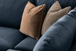 Trend 4-sits Högervänd L-formad Schäslongsoffa i Tyg
