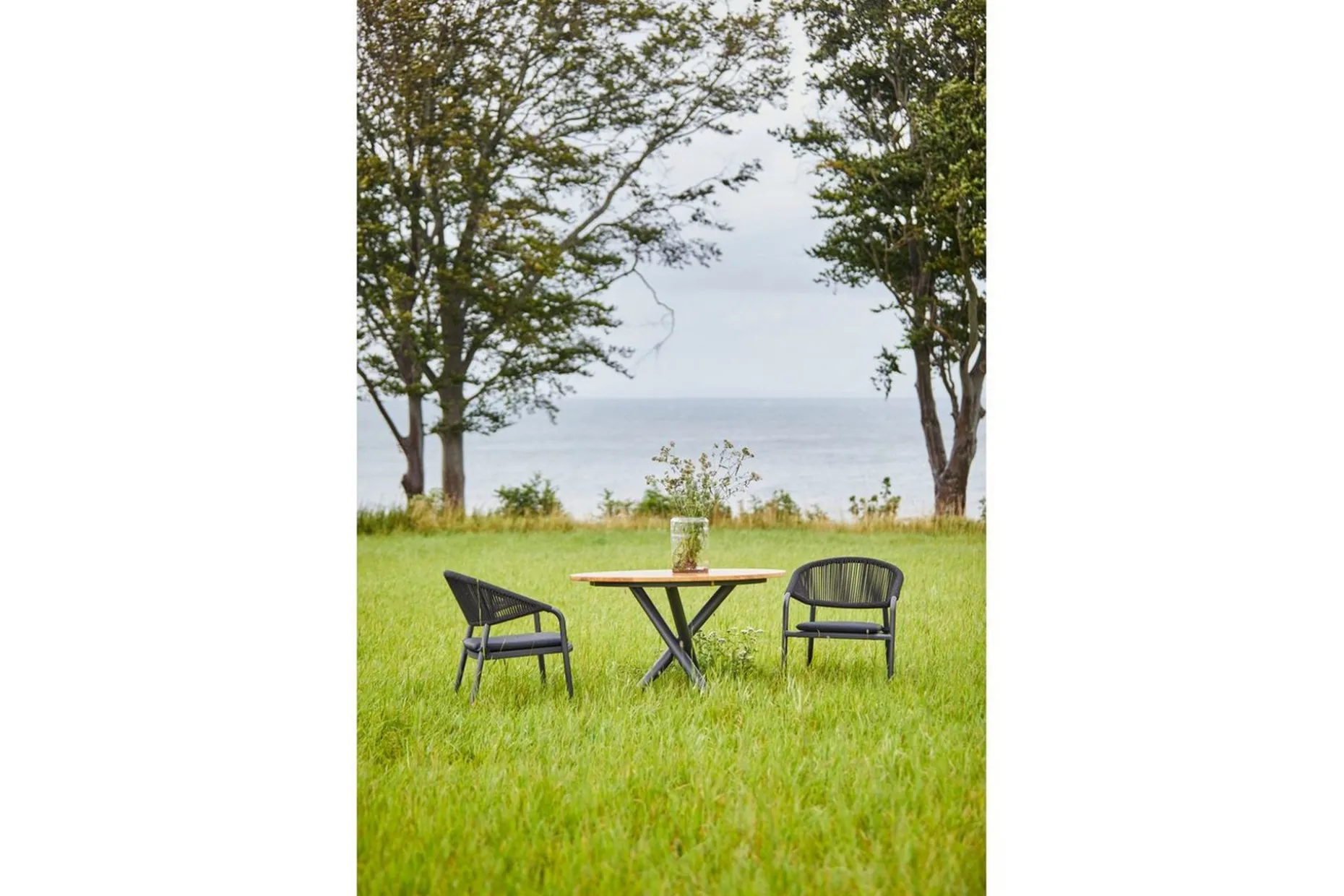 Utebord Hillerstorp Ekeryd Ø110 cm
