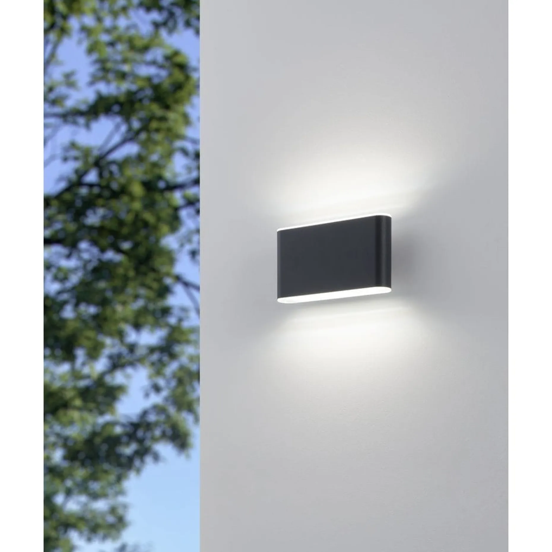 Utvändig vägglampa Grutti