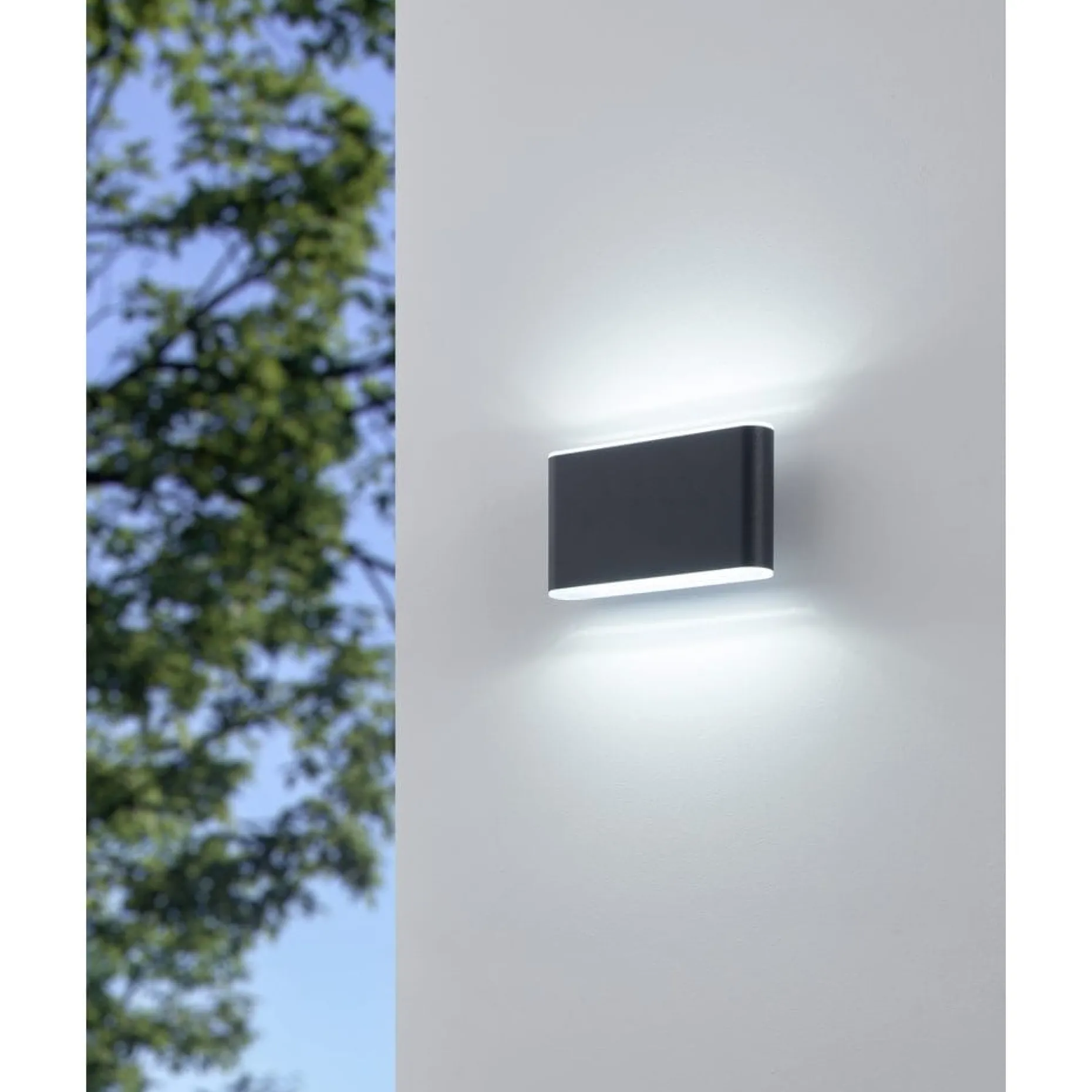 Utvändig vägglampa Grutti