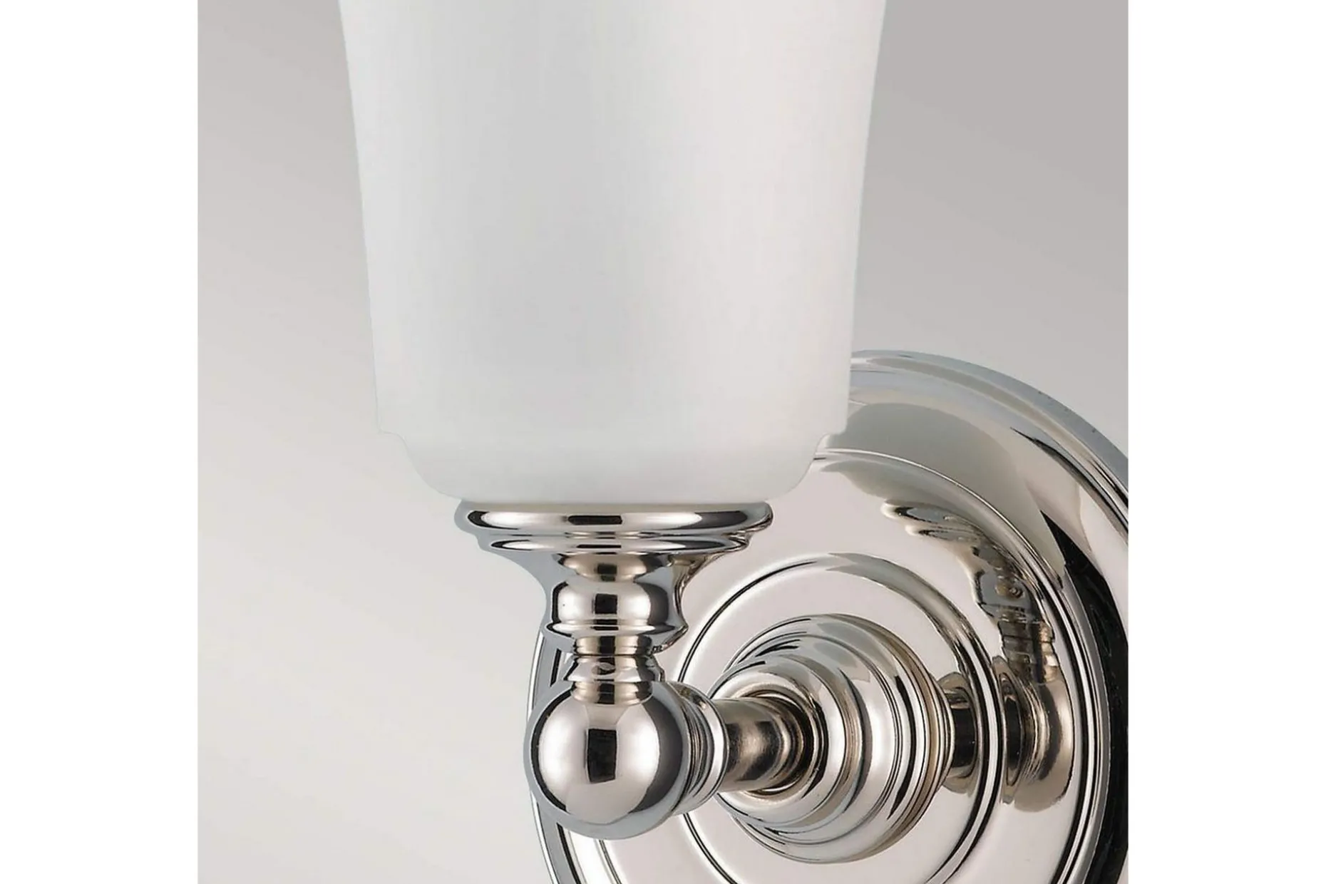 Vägglampa Feiss Huguenot Lake 133x248x152 mm